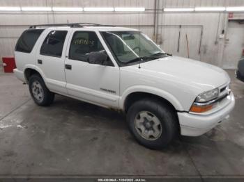  Salvage Chevrolet Blazer