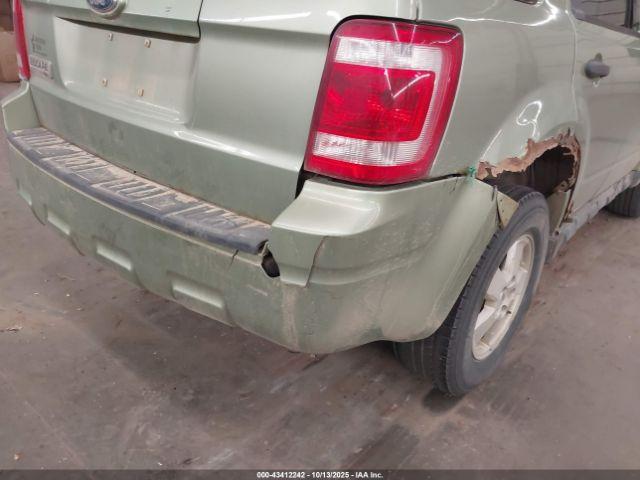 Ford Escape Xlt Image 10