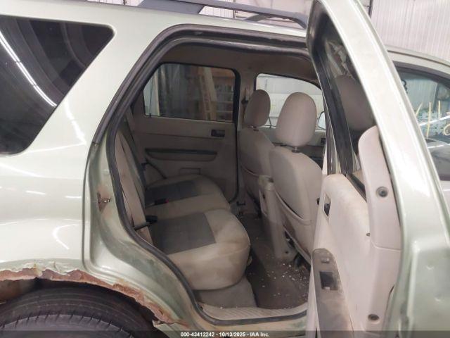 Ford Escape Xlt Image 12