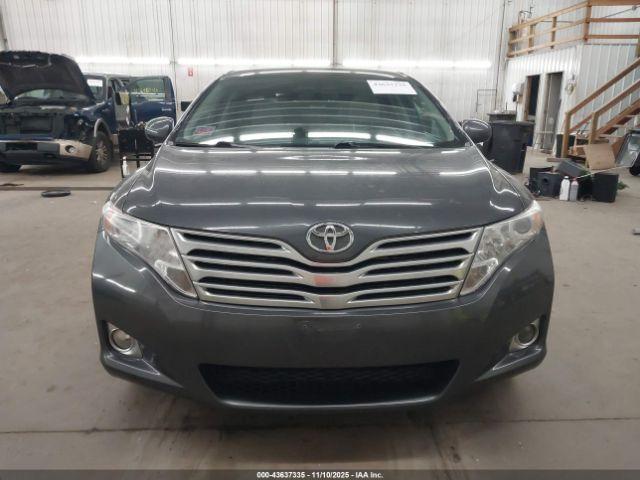 Toyota Venza Image 13