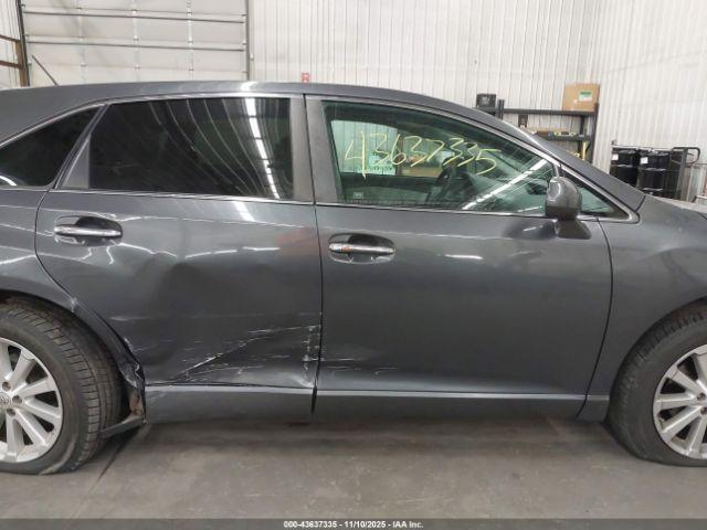 Toyota Venza Image 4