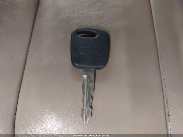 Ford Excursion Xlt Image 13