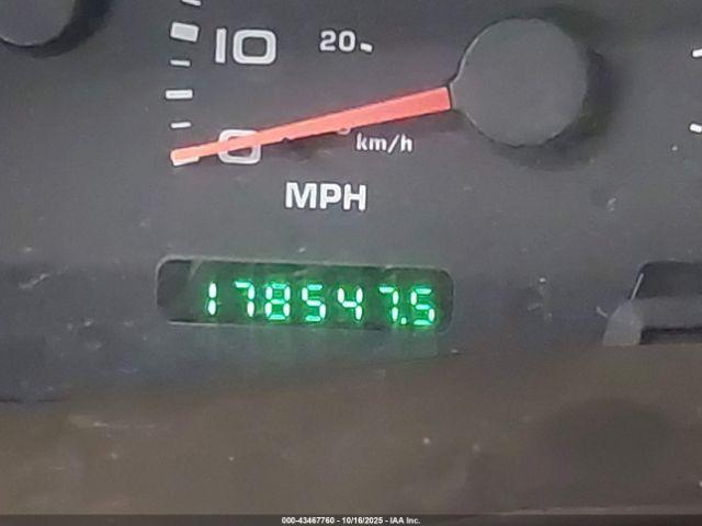 Ford Excursion Xlt Image 3