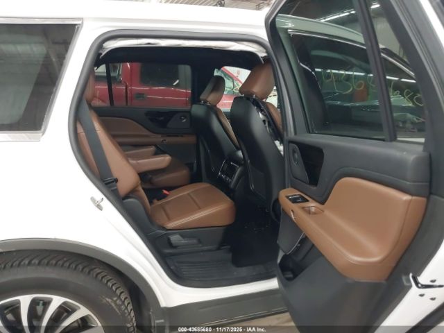 Lincoln Aviator Reserve Image 4