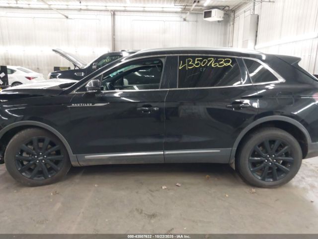 Lincoln Nautilus Reserve Image 14