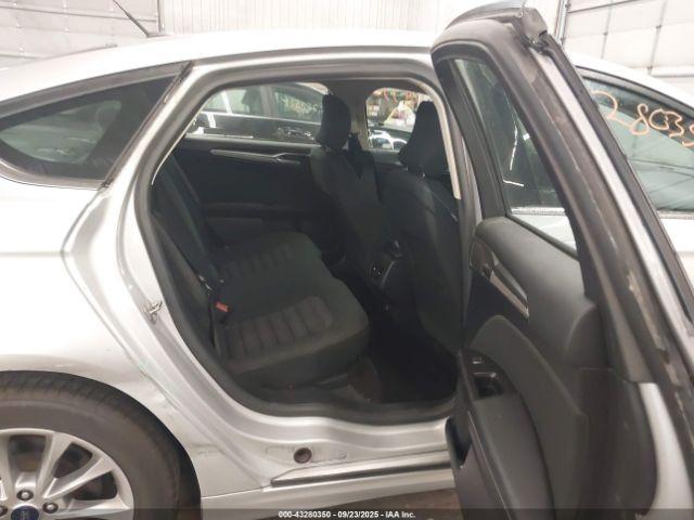 Ford Fusion Se Image 5