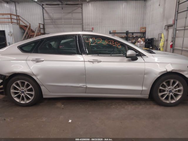 Ford Fusion Se Image 14