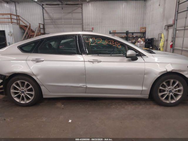 Ford Fusion Se Image 14