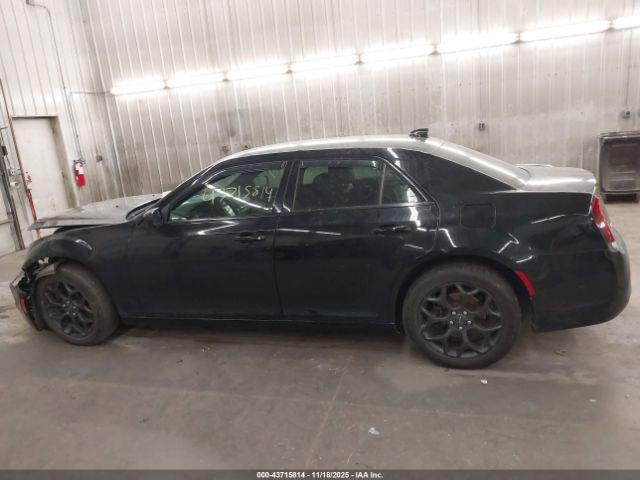 Chrysler 300 300s Awd Image 15