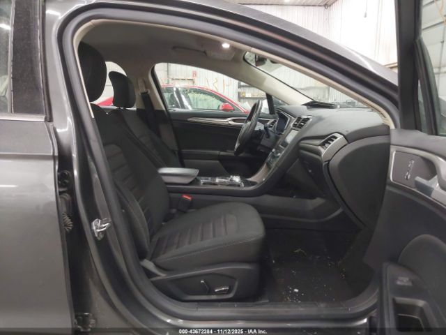 Ford Fusion Se Image 2