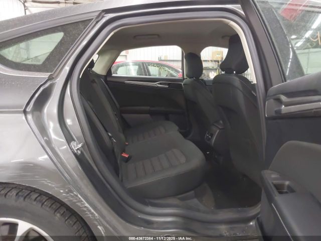 Ford Fusion Se Image 7