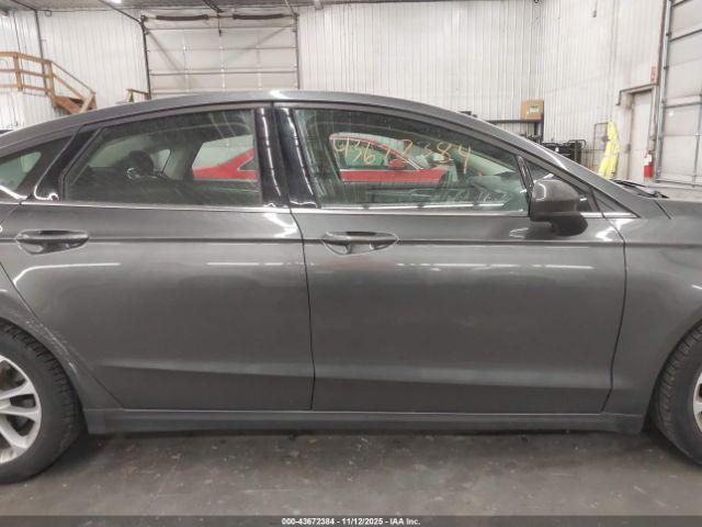 Ford Fusion Se Image 15