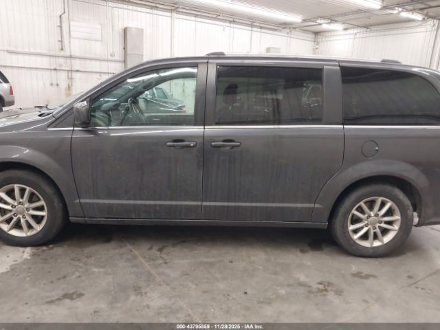 Dodge Grand Caravan Sxt Image 12