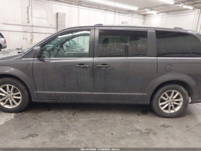 Dodge Grand Caravan Sxt Image 12