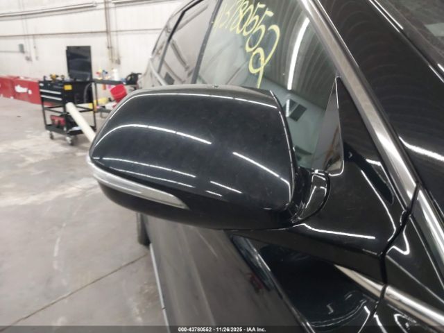 Hyundai SANTA FE Limited Ultimate Image 17