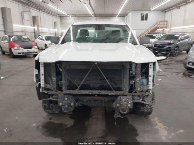 Chevrolet Silverado 1500 Wt Image 6