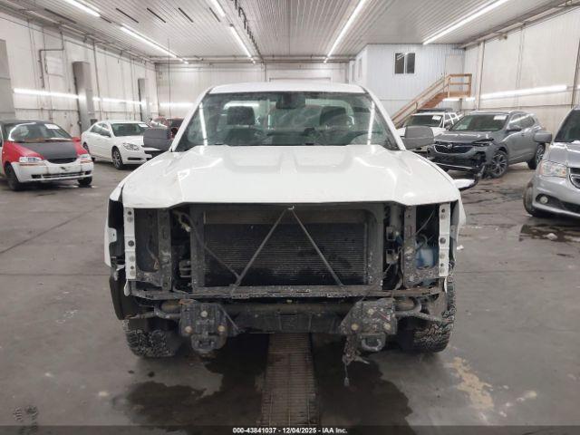 Chevrolet Silverado 1500 Wt Image 12