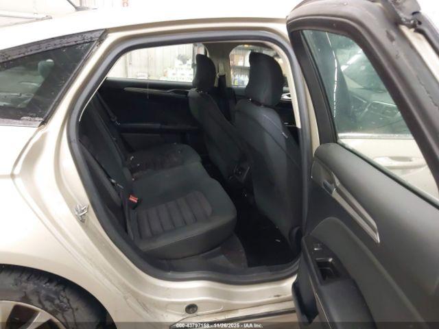 Ford Fusion Se Image 10