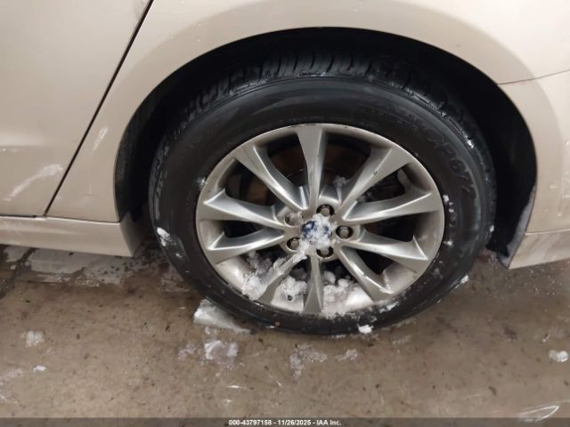 Ford Fusion Se Image 12