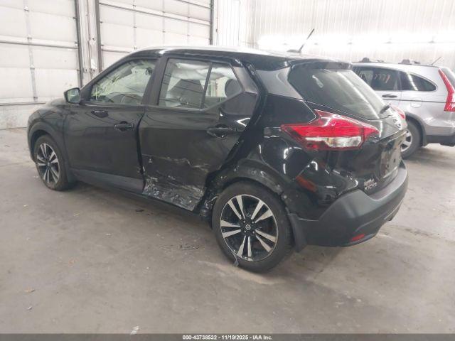 Nissan Kicks Sv Image 8