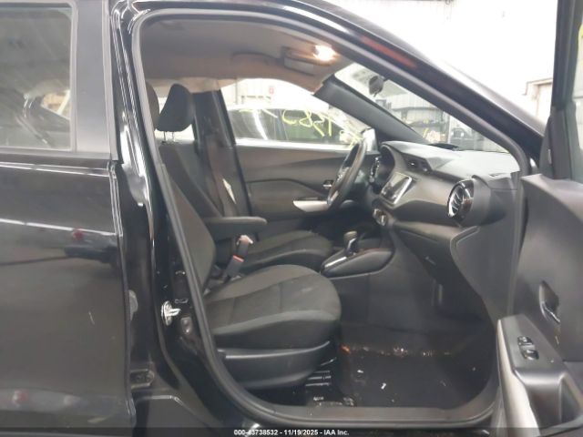 Nissan Kicks Sv Image 3