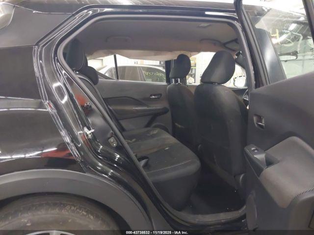 Nissan Kicks Sv Image 6