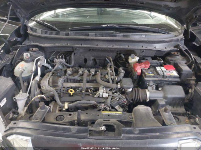 Nissan Kicks Sv Image 15