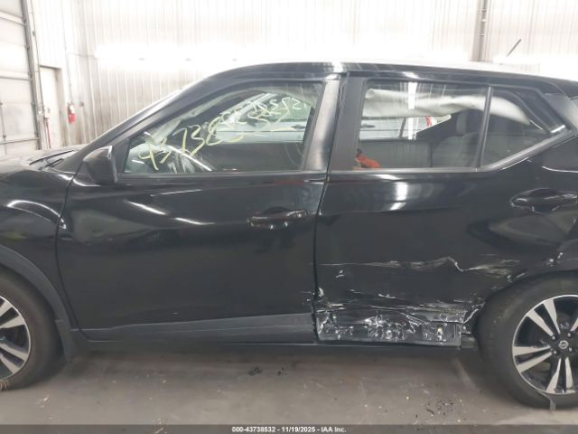 Nissan Kicks Sv Image 2