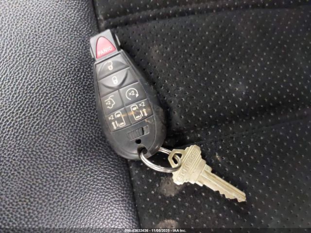 Dodge Grand Caravan Sxt 30th Anniversary Image 5