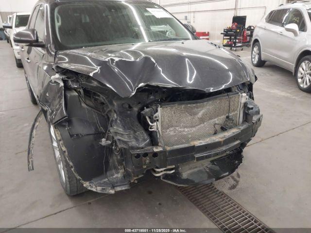 Buick Enclave Premium Image 3