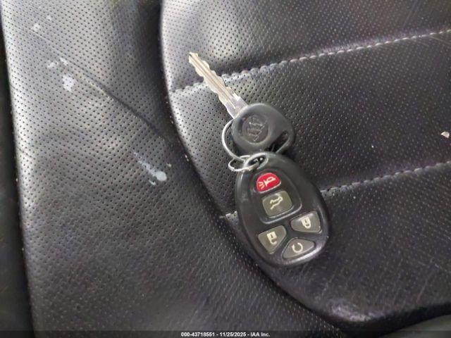 Buick Enclave Premium Image 2