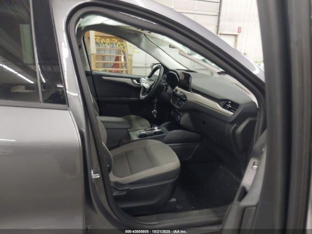 Ford Escape Se Image 8