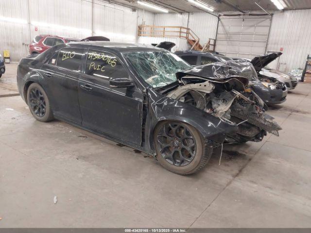  Salvage Chrysler 300
