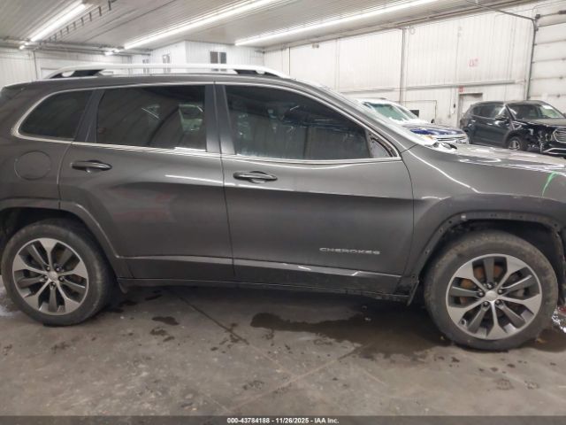 Jeep Cherokee Overland 4x4 Image 13