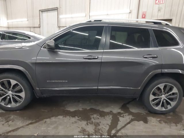 Jeep Cherokee Overland 4x4 Image 16