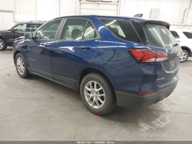 Chevrolet Equinox Awd Ls Image 2