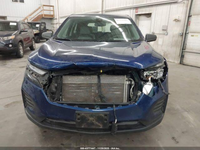 Chevrolet Equinox Awd Ls Image 10