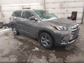  Salvage Toyota Highlander