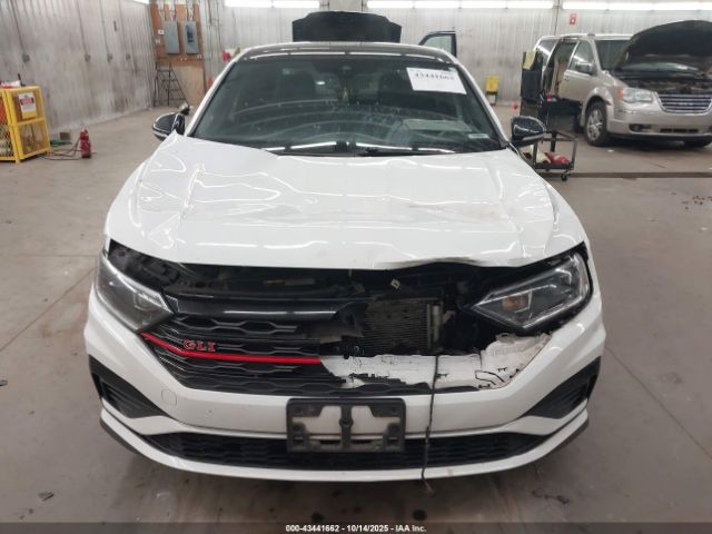 Volkswagen Jetta Image 11