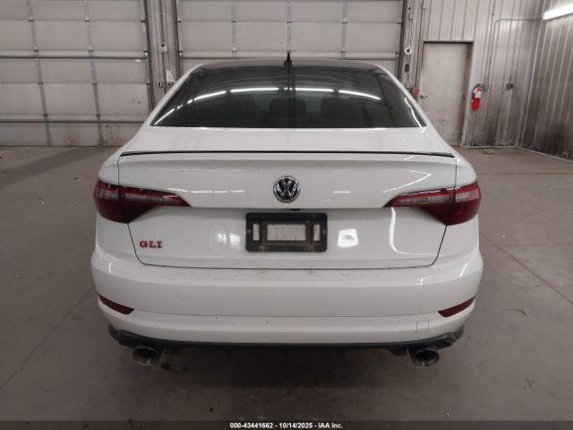 Volkswagen Jetta Image 17