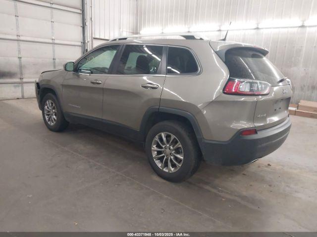 Jeep Cherokee Latitude Plus 4x4 Image 9