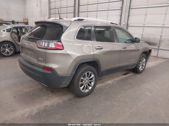 Jeep Cherokee Latitude Plus 4x4 Image 16