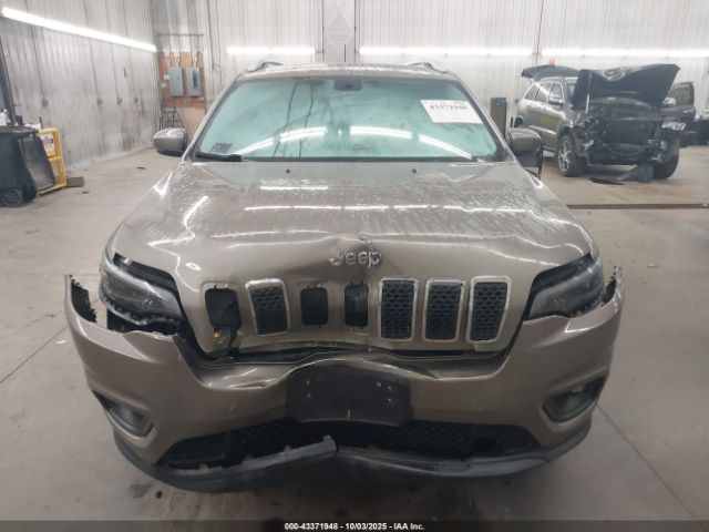 Jeep Cherokee Latitude Plus 4x4 Image 17