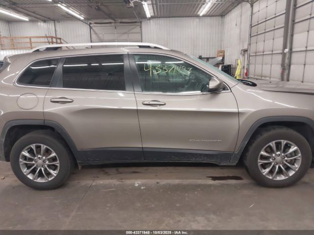 Jeep Cherokee Latitude Plus 4x4 Image 5