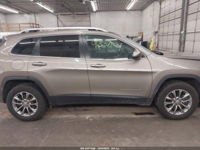 Jeep Cherokee Latitude Plus 4x4 Image 5
