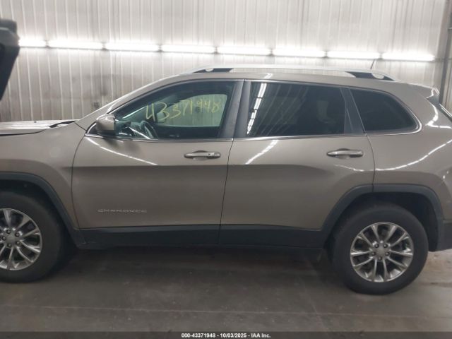 Jeep Cherokee Latitude Plus 4x4 Image 4