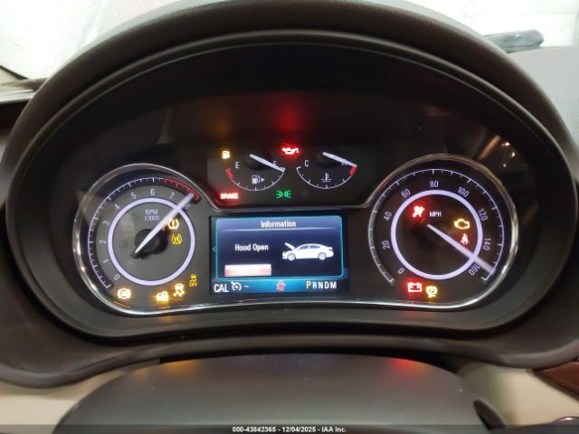 Buick Regal Image 16