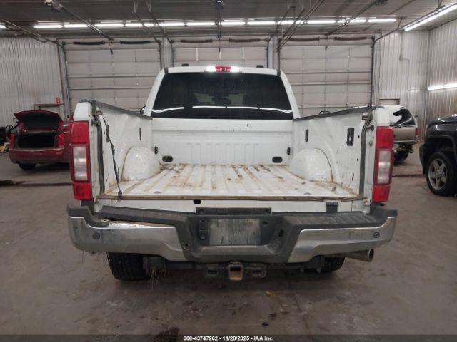 Ford F-350 Xlt Image 14