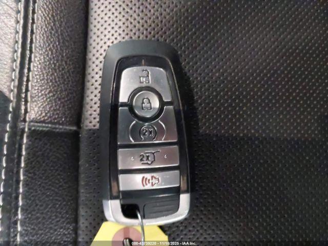 Ford Explorer St Image 9