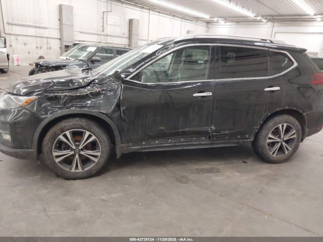 Nissan Rogue Image 4